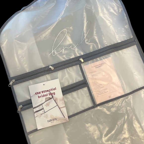 NWT David’s Bridal “The Essential Bridal Bag” - Picture 2 of 7